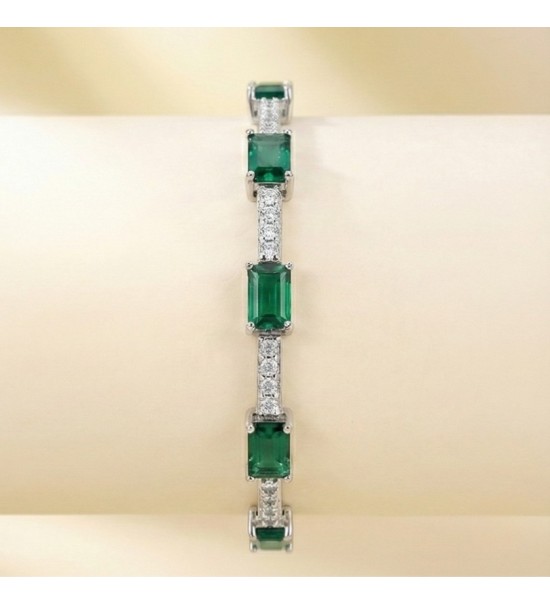 Emerald Elegance Bracelet – Silver Bracelet with Rectangular Green Stones