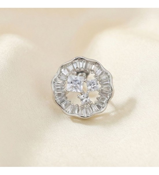 Radiant Halo Stud Earrings – Silver Sparkle with Baguette-Cut Crystals